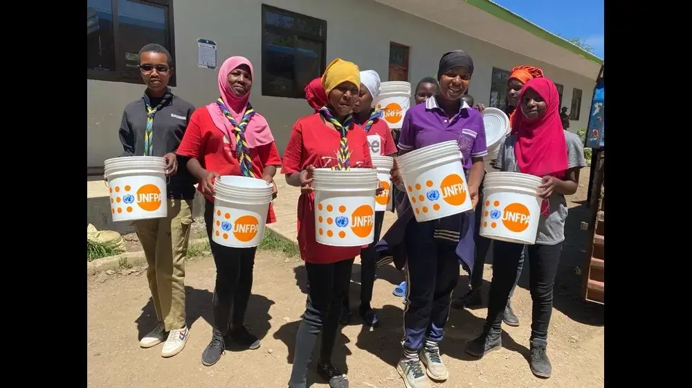 Pamoja wakati wa dharura: UNFPA hands over Dignity Kits